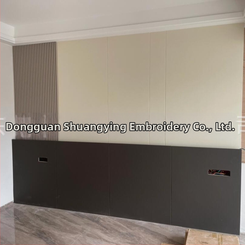 Čalúnený panel na stenu pre spálňu a obývaciu izbu – moderný luxusný dekor pre čelo postele