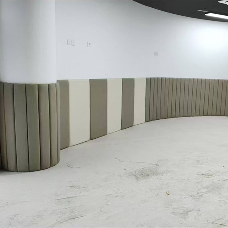 Стенно подпомагане за детска градина - мек предпазен възглавник за стена с кожено-пянено ядро и долна плоча, модерен минималистичен стил, едноцветен, по поръчка