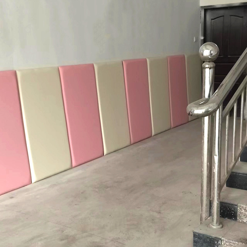 Óvoda és Taekwondo edzőterem falvédő párnázott panelek, ütközésvédő puha falpanelek, bőr + szivacs + alaplemez, modern minimalista stílus, testreszabható, egyszínű mintázat