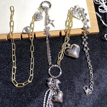Metalni kaiš za struk s privjeskom u obliku srca, lagani luksuz stil, duljina 80–100 cm