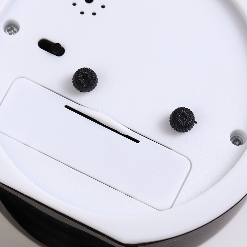 MASSGOU budík: kvartzový pohon, model T68; displej s ručičkami a číslicami; napájanie batériou; kryt z plastu