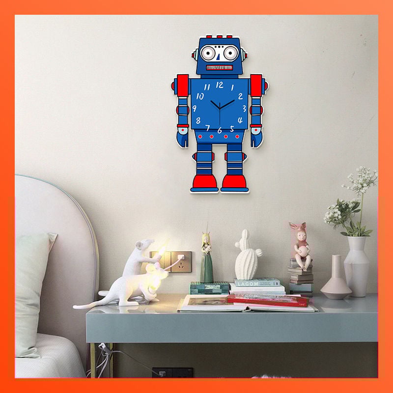 Ceas de perete; stil desen animat; față analogă cu cifre; carcasă din lemn; mișcare cuarț (alimentat cu baterie)