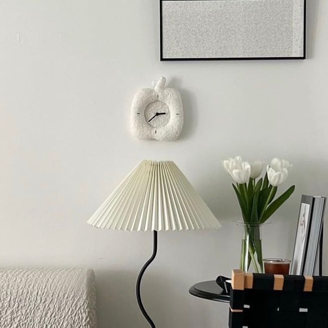 Almás alakú textil falióra - koreai stílus, rajzfilmszerű dizájn, elemes működés, elektronikus mozgás, textil burkolat