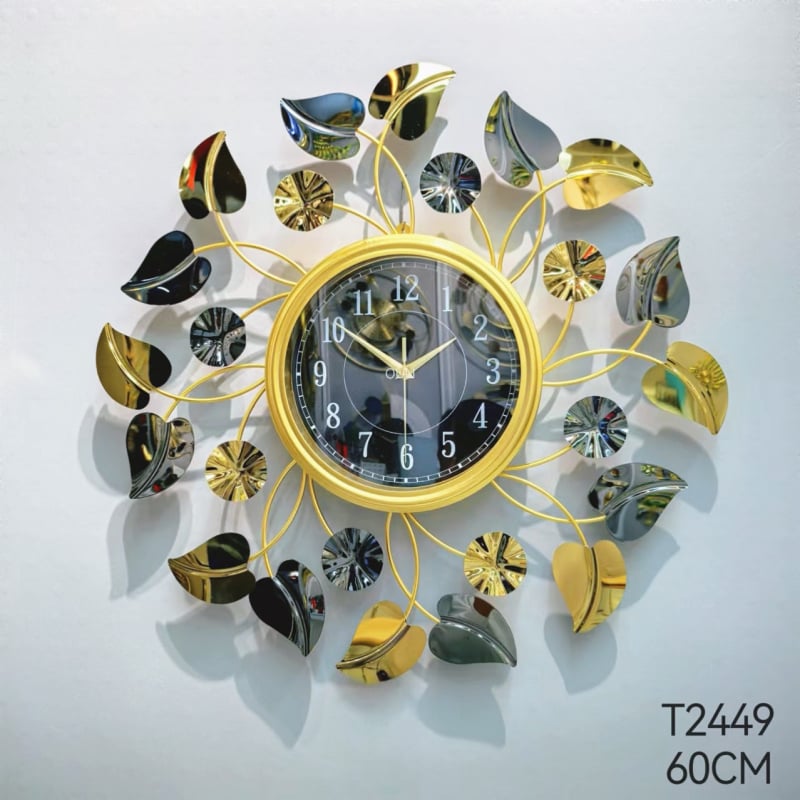 Nerezové nástenné hodiny pre obývaciu izbu, moderný umelecký dizajn; kovové puzdro, kovová ciferník, sklenené zrkadlo