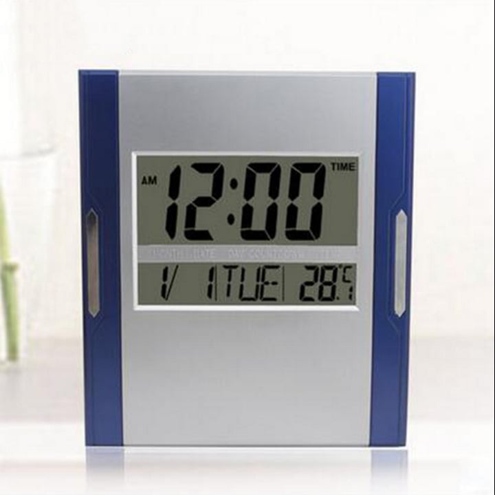 Nástenné hodiny – moderné tiché digitálne hodiny s LED LCD displejom a veľkými číslami; teplomer, kalendár, budík; napájané batériami; vhodné do obývačky, spálne, študovne, kancelárie.