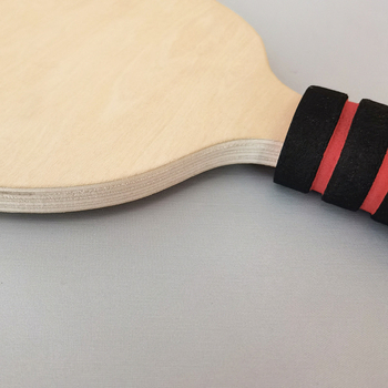 Stalo teniso raketė su medine baze, tiesioginio šaudymo tipas, universalios specifikacijos, logotipo pritaikymas, tinkama fitnesui ir vidaus raketų sportams (stalo tenisas, badmintonas)