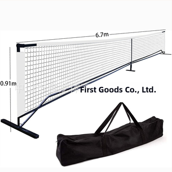 Portatiivne raske PVC-klipsi äärtusega pickleball võrk; polüester- ja terasest konstruktsioon; kaal 8 kg; pakendi suurus 91×19×15 cm; sobib pickleballile, tennisile ja teiste pallimängude jaoks