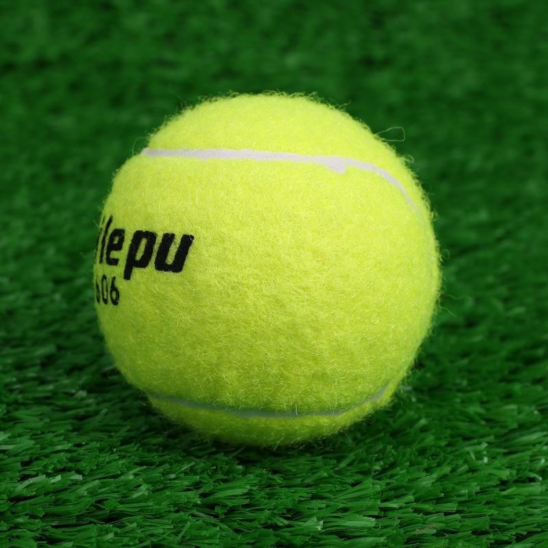 Willop 60 tenisa bumbiņas apmācībām — izturīgas pret nolietojumu, sākuma līmenim (Zīmols: Willop; Materiāls: ķīmiskās šķiedras; Izcelsme: Zhejiang; Kategorija: Teniss)