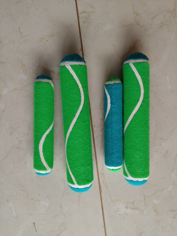 Kutyajáték – Teniszlabda formájú játék, formaváltozatok: csont, fánk, rugby-labda, súlyzó – gumi – itennis – egyedi logó – sípoló