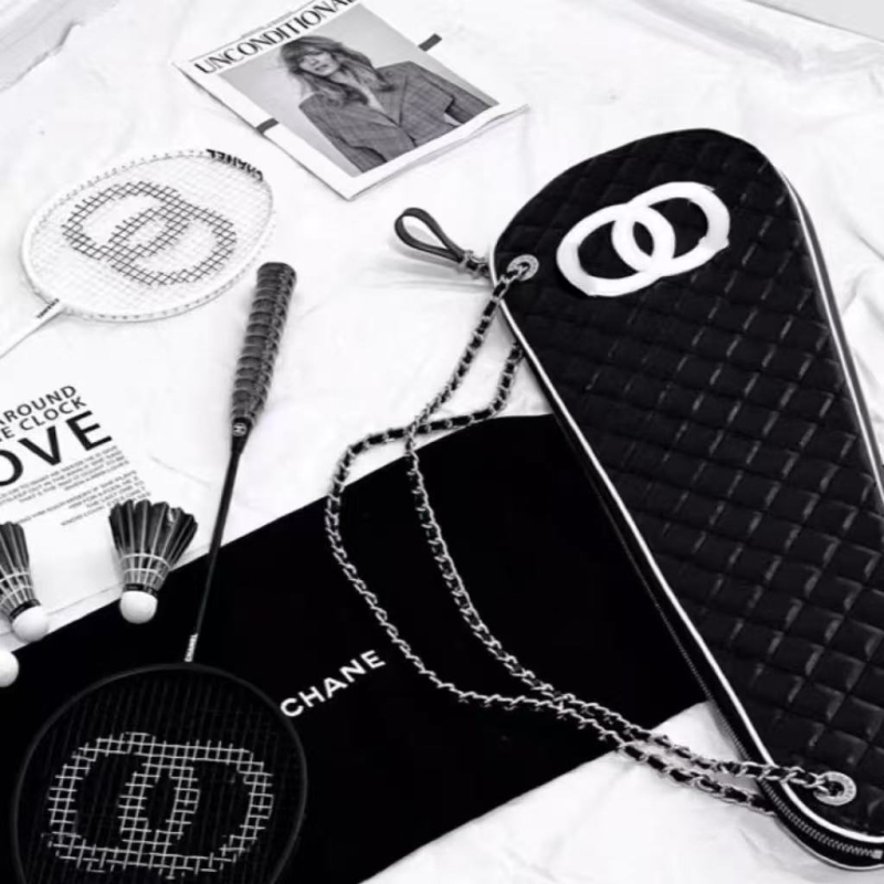 Комплект за бадминтон с чанта за ракети и перце за бадминтон – 3 ракети, карбонова рамка, нейлонови струни