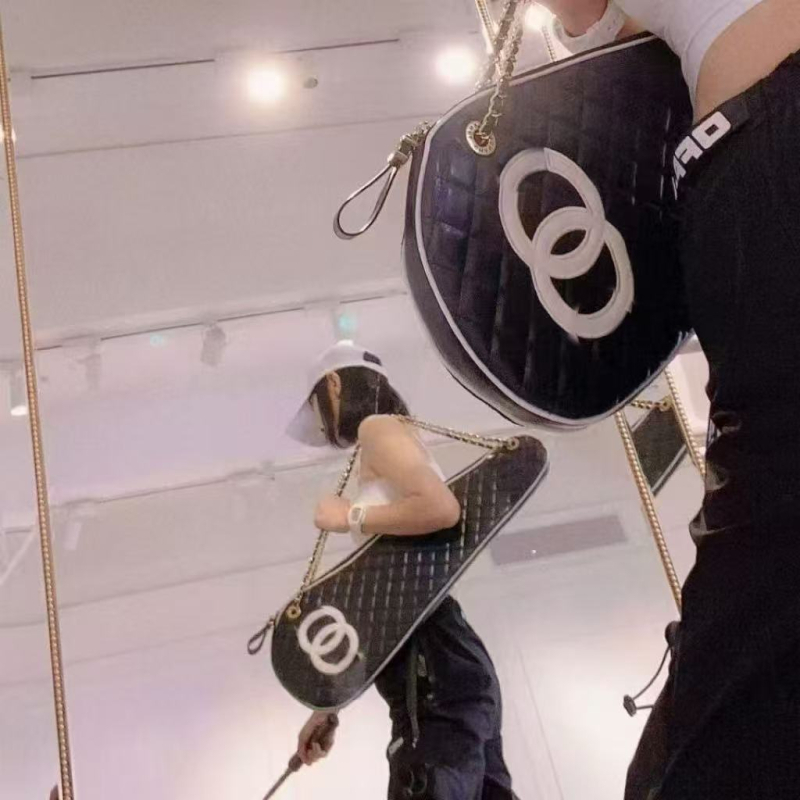 Комплект за бадминтон с чанта за ракети и перце за бадминтон – 3 ракети, карбонова рамка, нейлонови струни