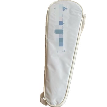 Бадминтон ракета — алуминиево-карбонова композитна рамка, тегло 75–79 g, захват G4, Nylon струни, прав вал