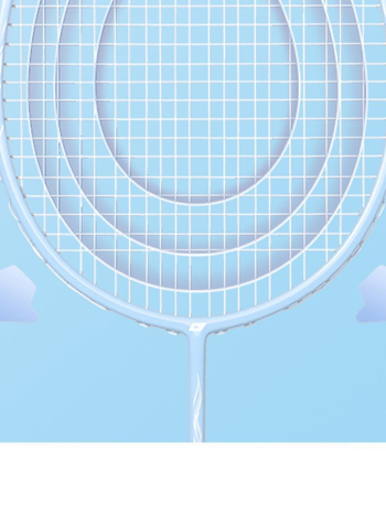 Badmintono raketė – anglies pluošto korpusas, svoris 75–79 g, tiesus kotas, rankenos storis G-4, vidutinė kietumas, logotipo spauda įmanoma