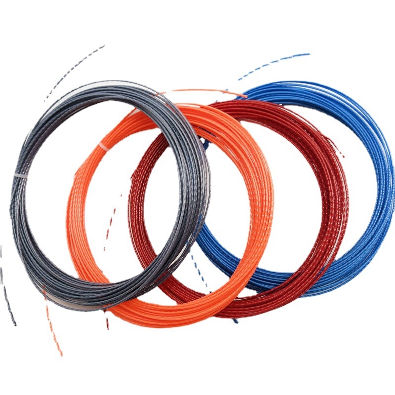 Poliesterio raketų linija Alpha Alpha – Medžiaga: poliesteris; Prekės ženklas: Alpha Alpha; Taikymo scenarijai: stalo tenisas ir plunksninis tenisas