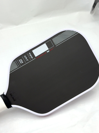 Gen4 pickleball ütő, hőpréselt, egy darabból álló kivitel, belső mag, Toray T700 szénszálas, súly 225 g ±5 g