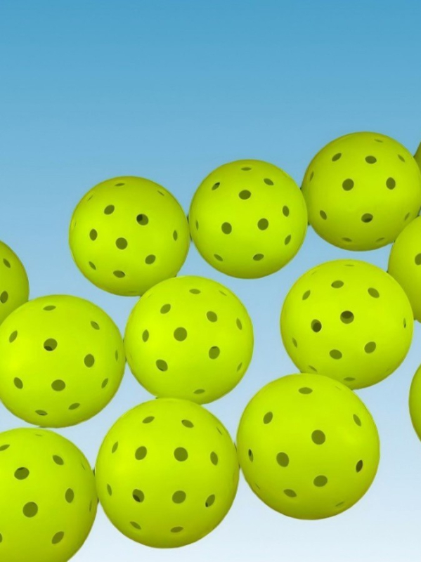 Pickleball lopta od jednog komada, rotomoldirana s otvorima, u PE kutiji – OEM prilagodba, materijal: TPE/PE