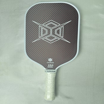 Pickleball ракета от Кевлар и карбонови влакна, горещо пресована с матова повърхност, тегло 235 g, дължина на дръжката 125 mm, Sichuan Jun