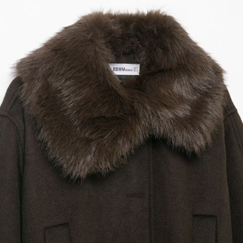 Dámska bunda s kožušinovým golierom, polyester 95%+, dlhé rukávy, zima 2025