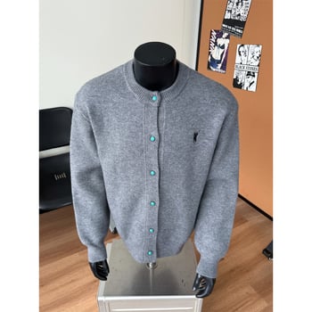 Ανδρικό πλεκτό καρντγάν με χαλαρή γραμμή, γιακά τύπου baseball, μακριά μανίκια, πολυεστερικό ύφανσμα