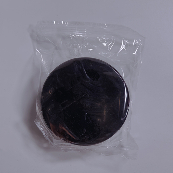 Kummīgā ledus hokeja ripka — Zīmols: Tfb; Materiāls: Gumija; Logotipa drukāšana: Pieejama; Pielāgošana: Pieejama; Piemērots hokejam, sporta vietām, sporta somām un citiem bumbu sporta veidiem