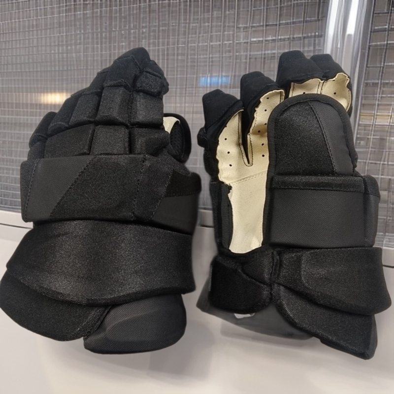 Jaunimo ledo hokejo pirštinės – kvėpuojančios, dilimui atsparios, delno apsauga, poliesterio medžiaga