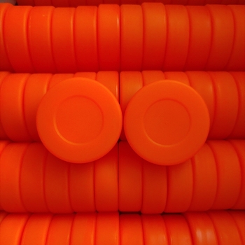 PVC hokeja diska treniņam – Xinheng, PVC materiāls, logotipa druka pieejama, pielāgošana pieejama, piemērots hokejam