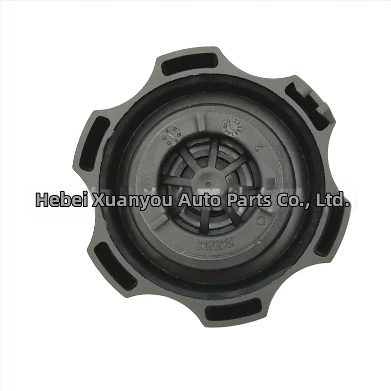1305248 Spona na kryt expanzného zásobníka chladiaceho systému – Buick, Cadillac, Chevrolet, Opel, Vauxhall; Cruze, Avalanche, Regal