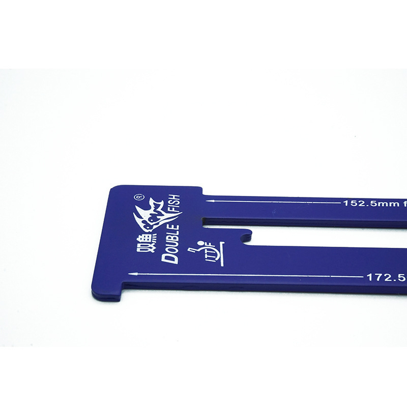 Komplet suca za stolni tenis – PVC, brenda Pisces doublefish, sadrži mrežno ravnalo i alat za poravnavanje rubova