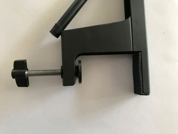 Stalo teniso kamuolių laikiklis – plienas