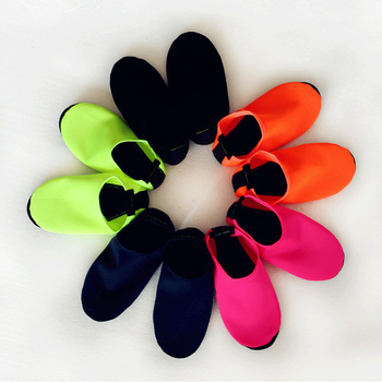 Nardymo kojinės snorkeliavimui – įpjovimams atsparios, greitai džiūva, neslidžios, dėvėjimui atsparios