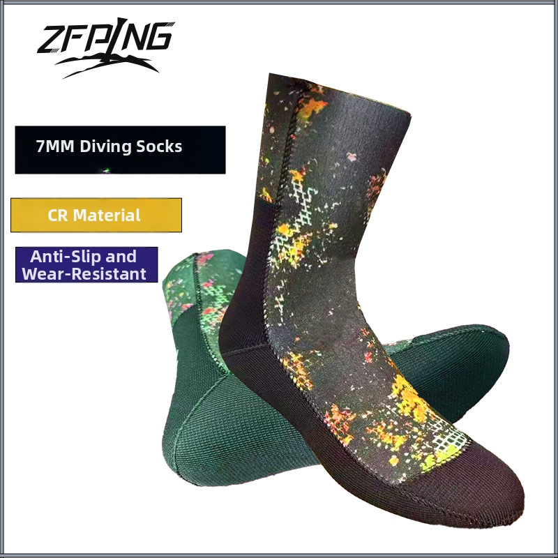 Kamuflázs mintázatú búvár zokni, 7 mm vastag, nylon anyag, csúszásmentes talp