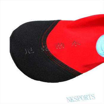 Lycra strand zokni – védő, légáteresztő, csúszásmentes talppal, puha alsó rész