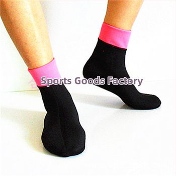 Дайвинг чорапи с дълъг тръбен крак, дебели, антифрикционни; материя: найлонова прежда и полиестер 80%