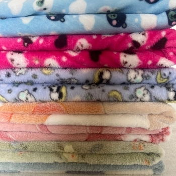 Pătură pentru animale de companie, din flanel, poliester, imprimeu cu personaje animate, potrivită pentru toate sezoanele, stil minimalist