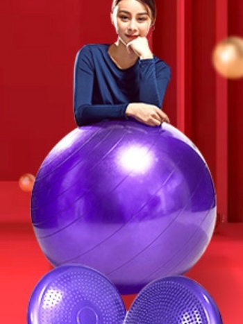 Йога топка Chasing Dreams – дебелена взривоустойчива фитнес топка; PVC, 1200 г, персонализирана обработка, лицензирана частна марка