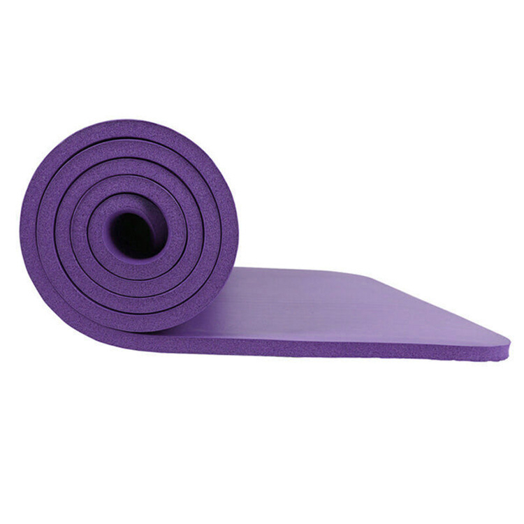 Joga podloga druge kvalitete s blagim nedostacima, debela i šira, protuklizna NBR podloga za vježbanje i vanjsku upotrebu, dimenzije 183 x 61 cm, debljina 8–10 mm.
