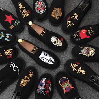 Kasdieniai drobiniai bateliai su kaukolės raštu, apvali nosis, medvilninis viršus, TPR pada, žemas kulnas 1–3 cm