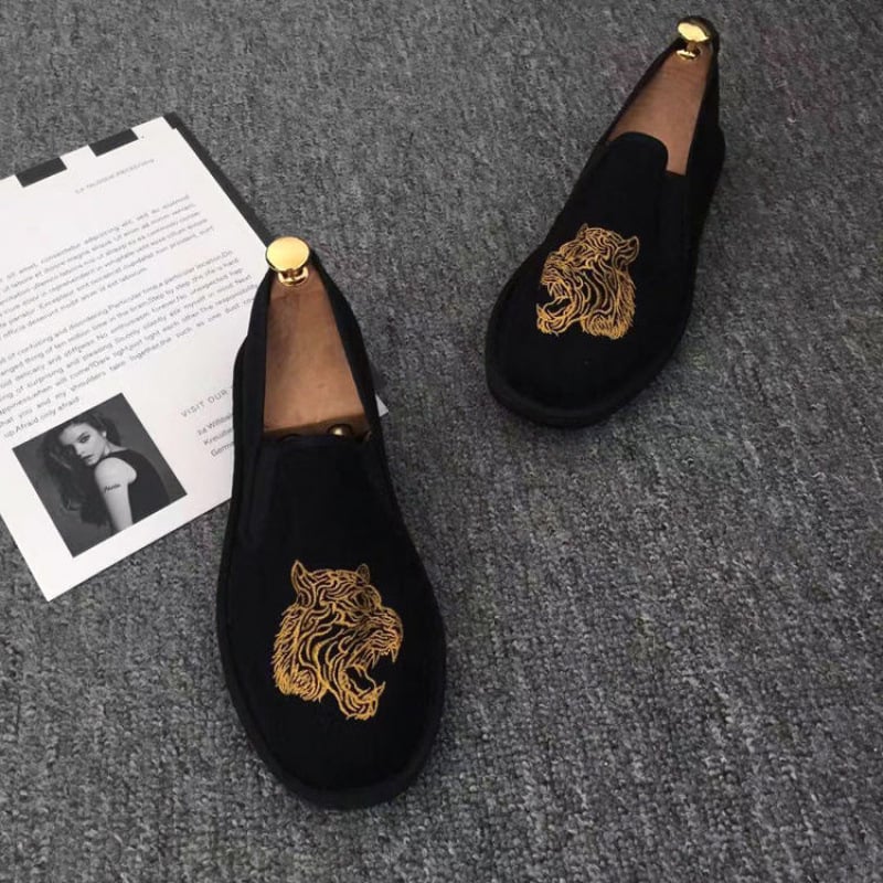 Kasdieniai drobiniai bateliai su kaukolės raštu, apvali nosis, medvilninis viršus, TPR pada, žemas kulnas 1–3 cm