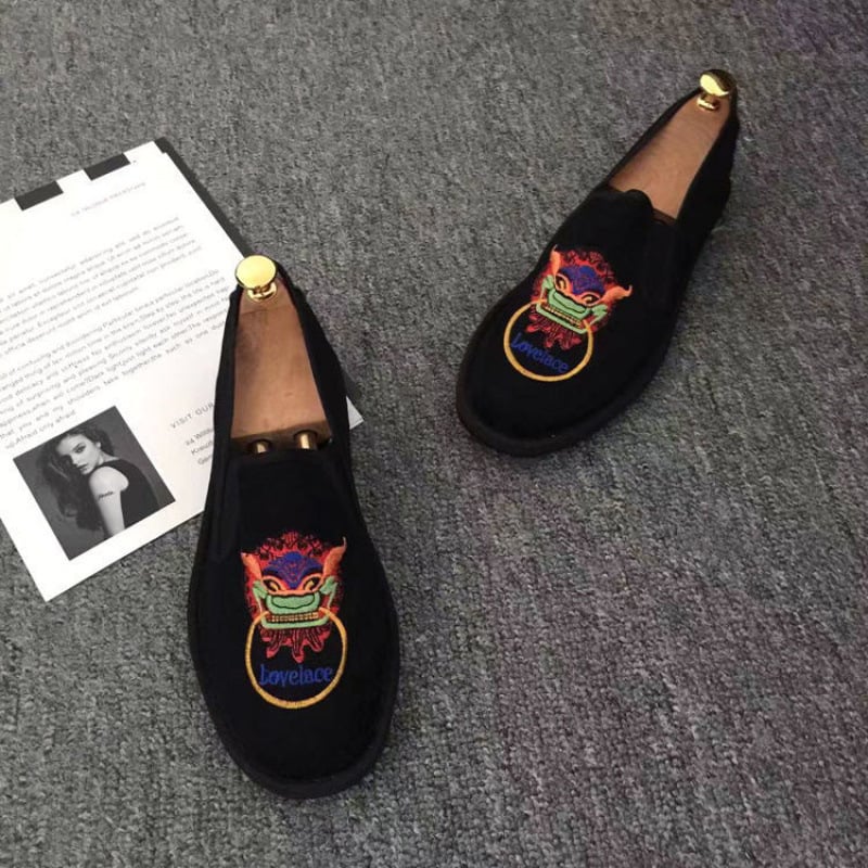 Kasdieniai drobiniai bateliai su kaukolės raštu, apvali nosis, medvilninis viršus, TPR pada, žemas kulnas 1–3 cm