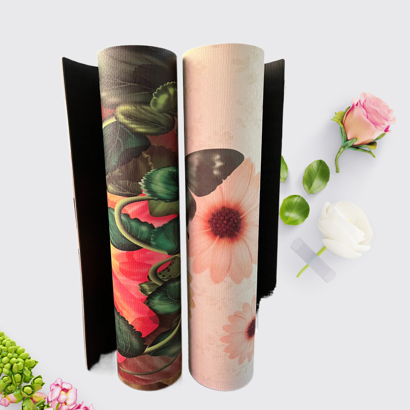 Putna joga podloga – TPE, 750 g, 6 mm, uzorak biljaka
