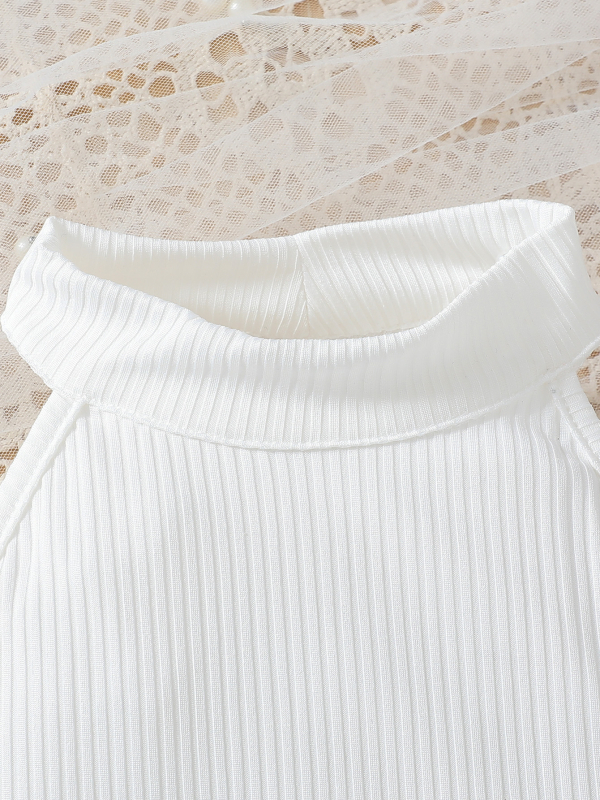 Nyári lányoknak készülő ujjatlan ruha hátsó halter nyakkal, virágos minta, pliszázott A-vonalú ruhaöv, 100% poliészter