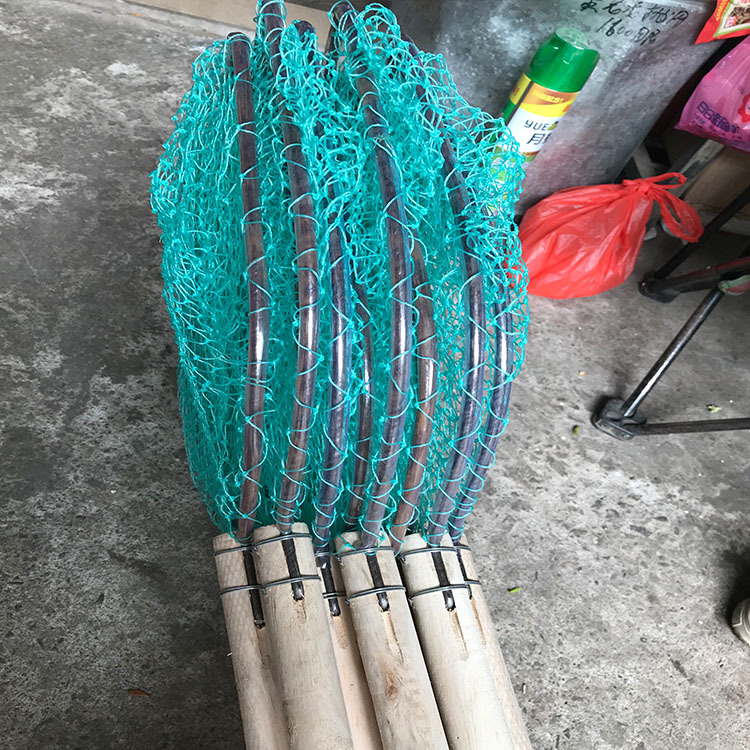 Plasă de pescuit cu mâner din lemn și sârmă cu nouă fire