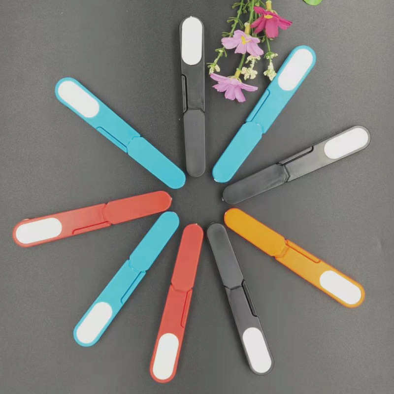 Foarfece în formă de U pentru broderie cross-stitch cu capac de protecție, construcție din oțel-plastic, kit de broderie pe pânză