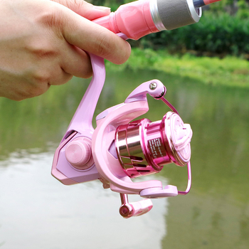 Mulinetă de spinning Black Shark, construcție integral metalică, raport de transmisie înalt, aruncare lungă, ambalate în cutii cu 20 buc