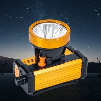 LED čelovka 30W, nabíjateľná batéria 2000mAh, hliníkový rám, dosah 100–200 m