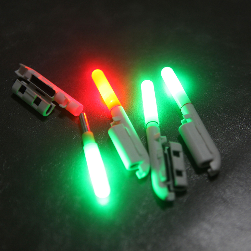 LED žvejybos lazdelės šviesa, baterijų maitinimas, spalvų keitimo funkcija, plastmasinis korpusas, veikimo diapazonas 100–200 m