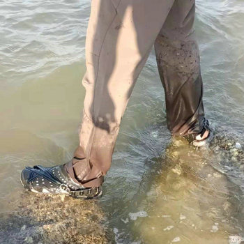 304 nerūdijančio plieno žvejybos avalynė, neslystančios, skirtos jūros ir upių žvejybai bei uolų kopimams