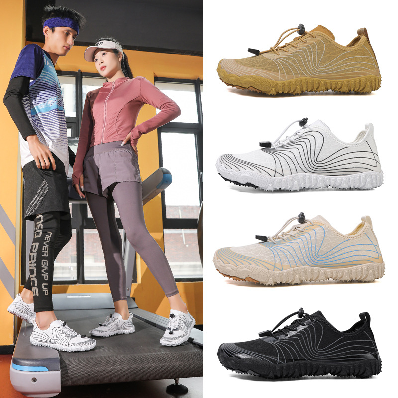 Обувки за водни походи по реката – антихлъзгаща гумена подметка, дишащ горен слой от мрежеста материя, бързосъхнещи, нисък профил, унисекс