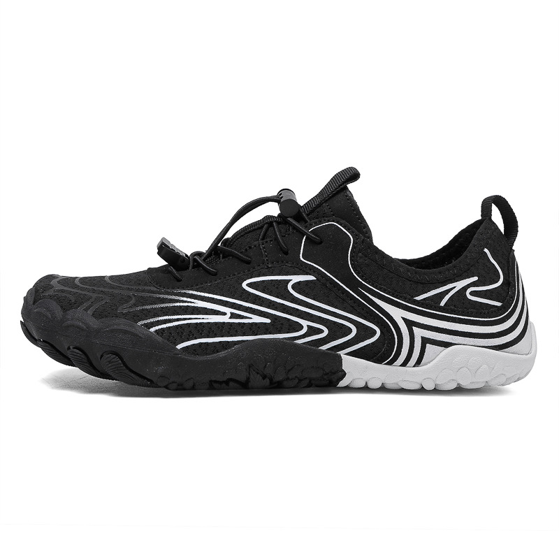 Обувки за водни спортове с пет пръста – дишащи, бързосъхнещи и анти-хлъзгави; нисък глезен; горна част от еластична Lycra; подметка от естествен каучук