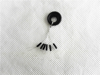 Crne maslinaste perle, ravnog cilindričnog oblika, u vrećici, 100 komada, ribolovni dodaci